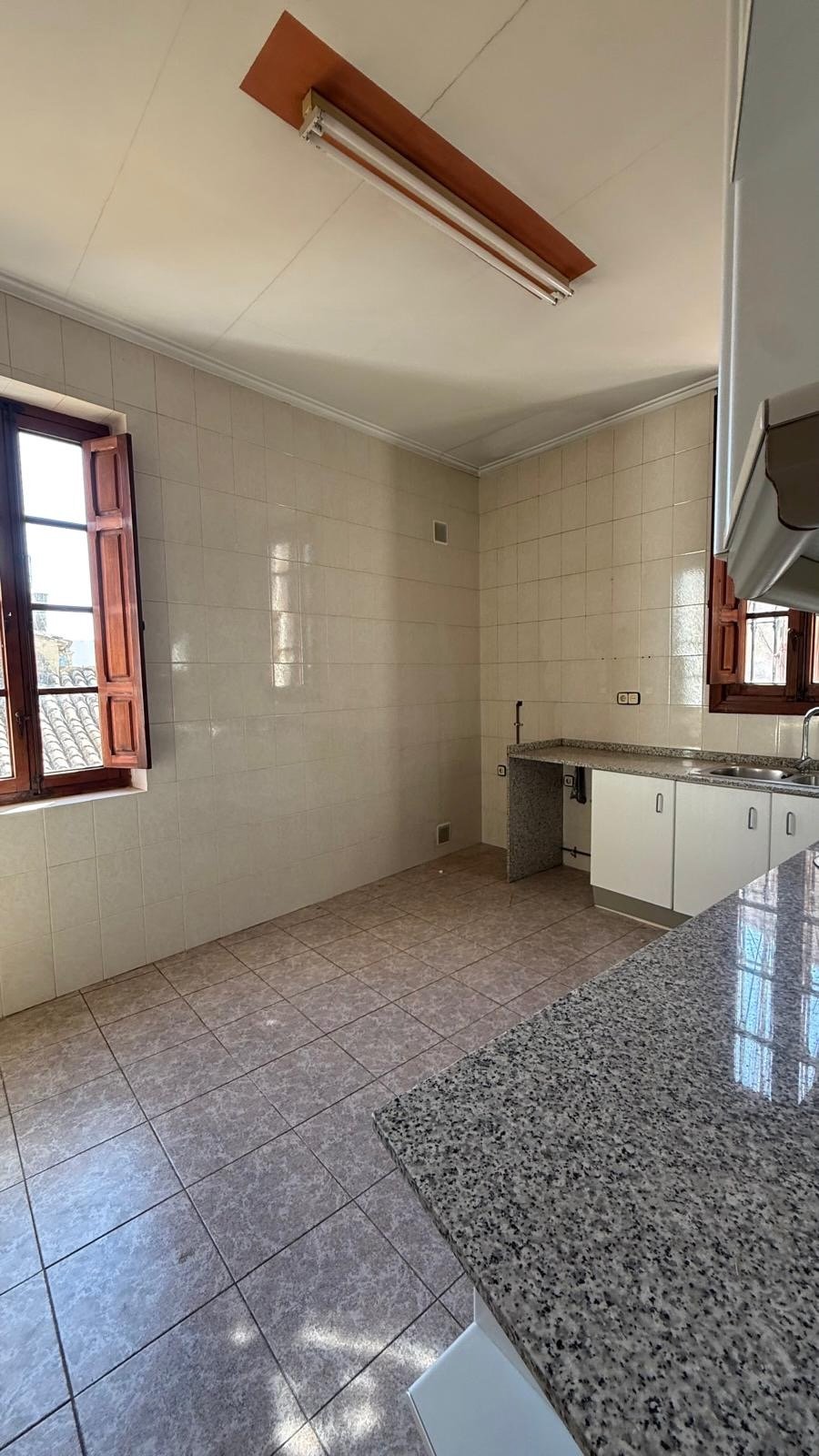 Property 2469 - Image 41